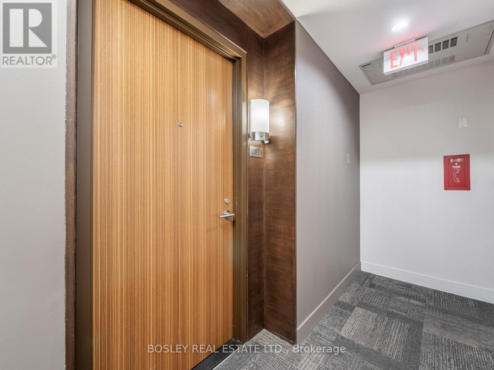 Th 1 - 1048 Broadview Avenue, Toronto, ON - Indoor Photo Showing Other Room