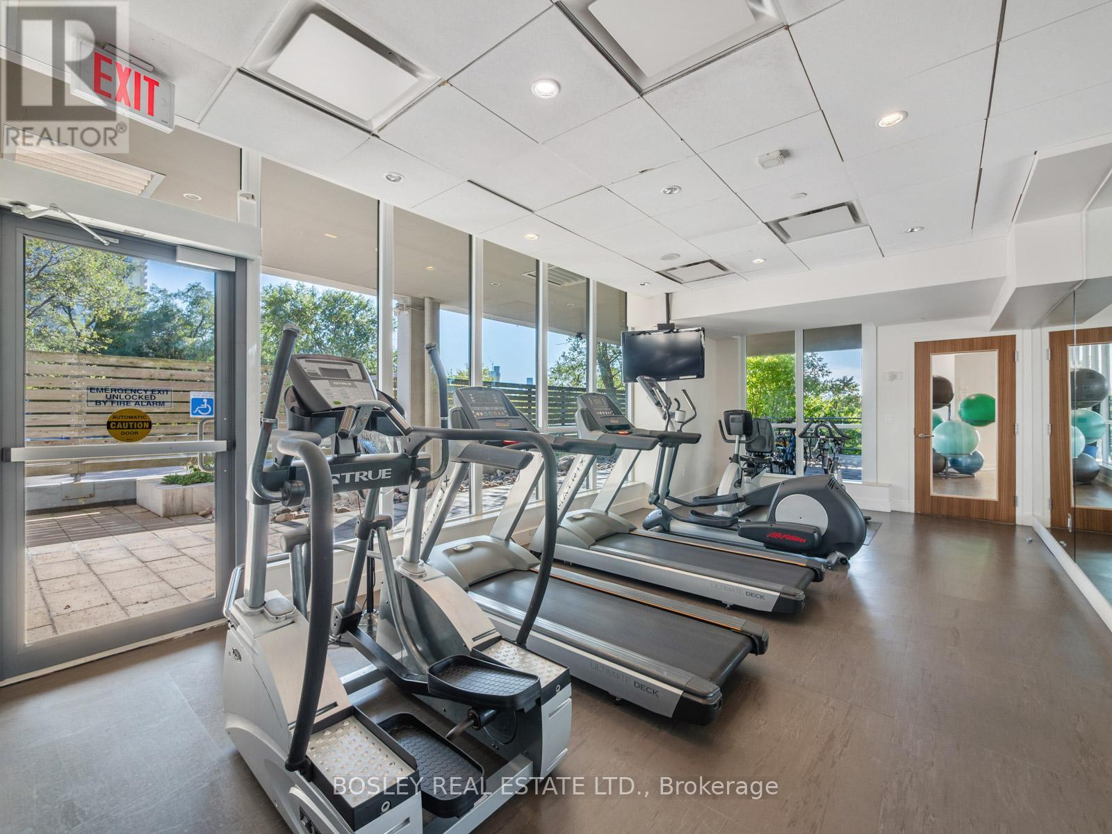 Th 1 - 1048 Broadview Avenue, Toronto, ON - Indoor Photo Showing Gym Room