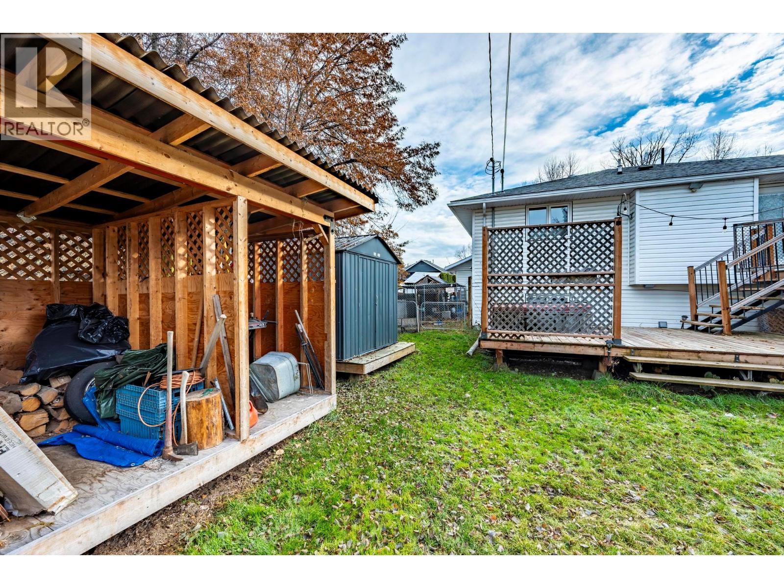 517 12Th Street S, Golden, BC - Outdoor