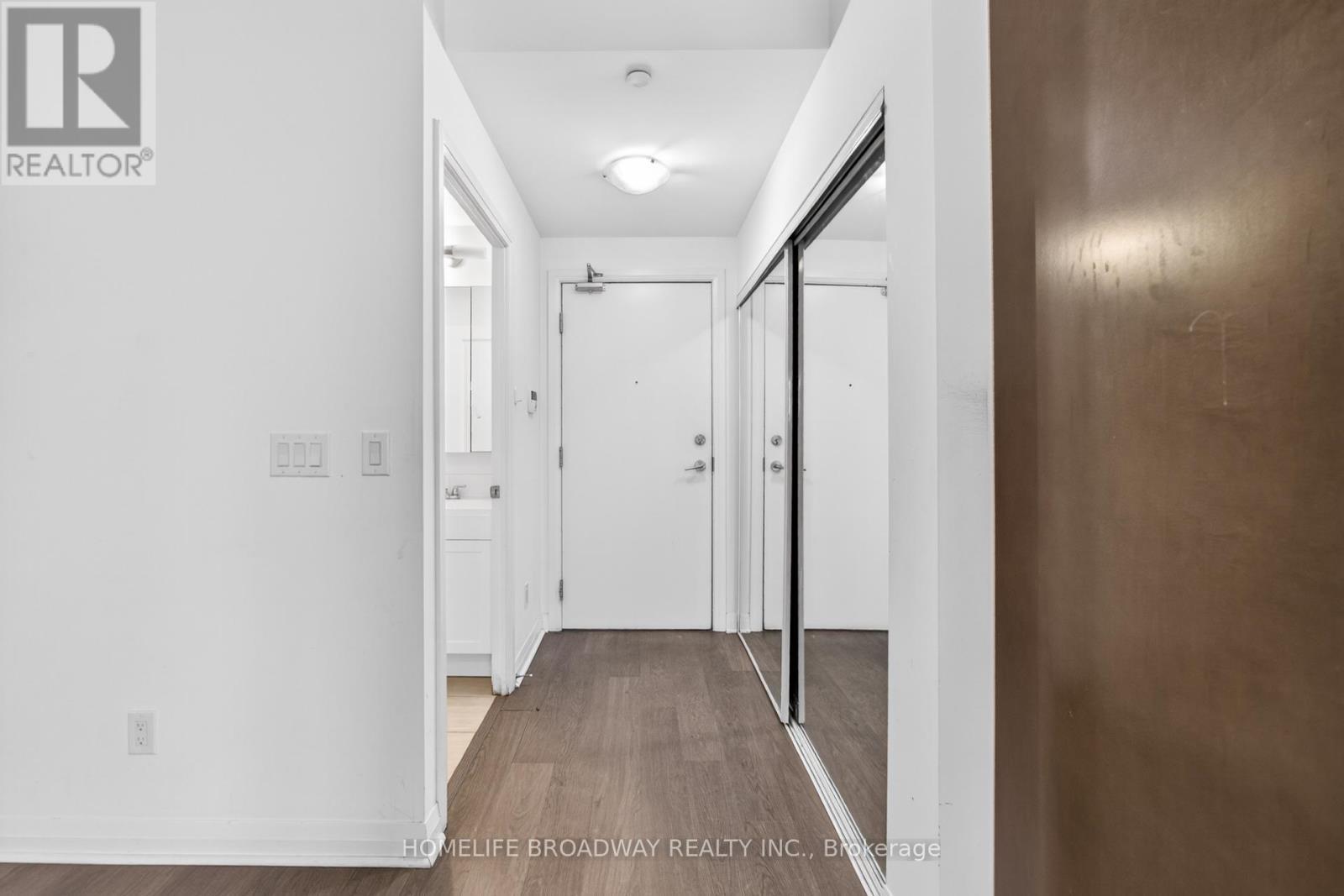 1207 - 55 Oneida Crescent, Richmond Hill, ON - Indoor Photo Showing Other Room