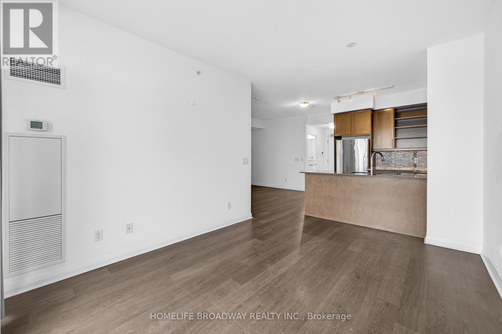 1207 - 55 Oneida Crescent, Richmond Hill, ON - Indoor Photo Showing Kitchen