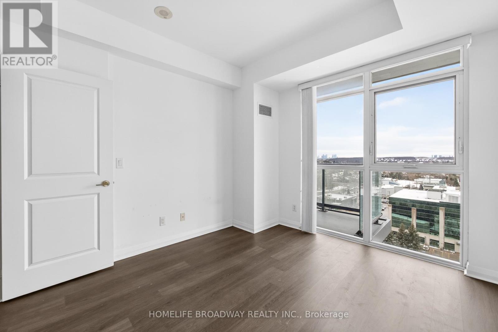 1207 - 55 Oneida Crescent, Richmond Hill, ON - Indoor Photo Showing Other Room