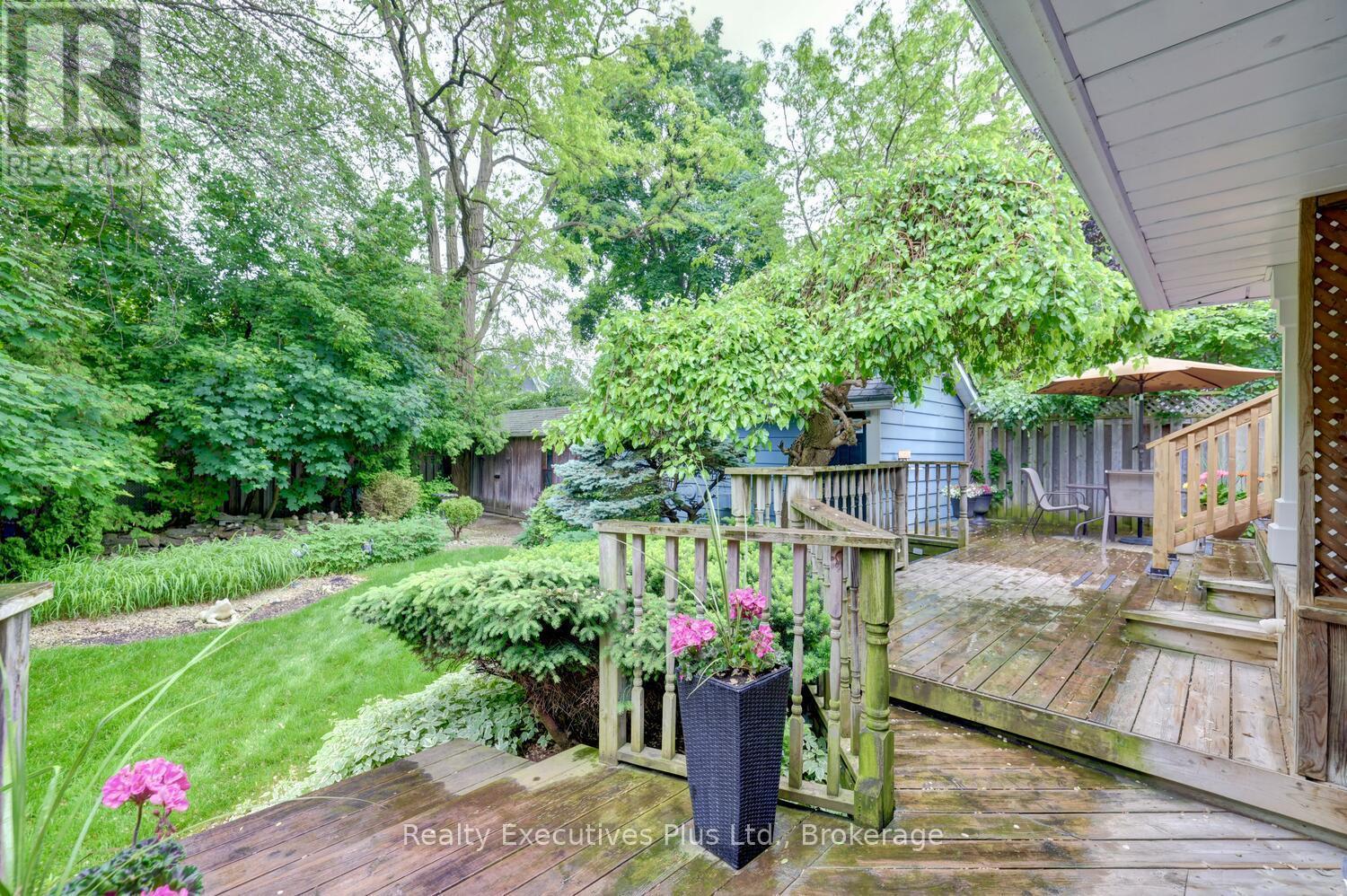 322 Pine Avenue, Oakville (Oo Old Oakville), ON - Outdoor