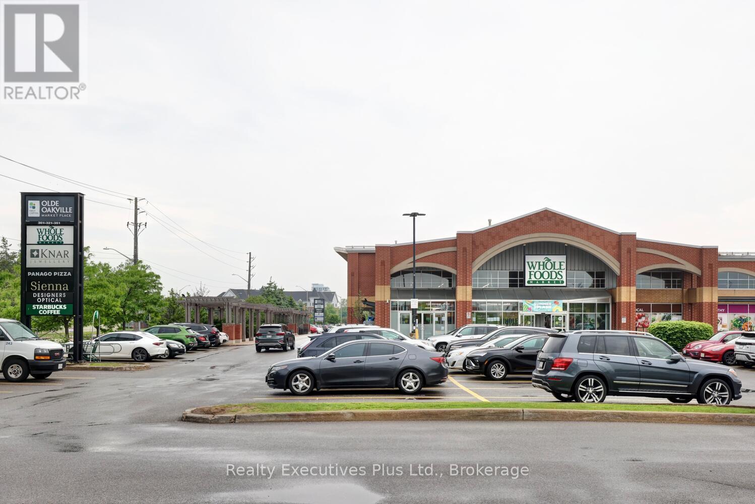 322 Pine Avenue, Oakville (Oo Old Oakville), ON - Outdoor