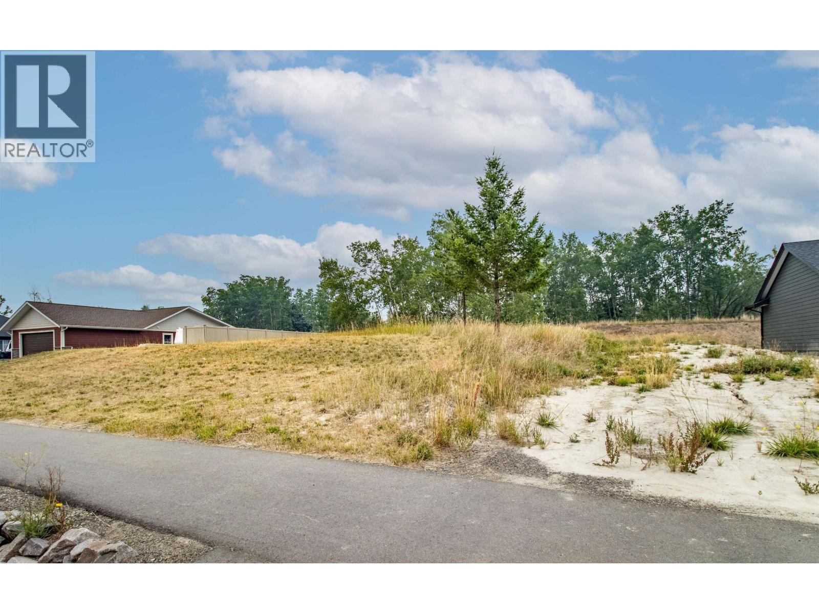 310 Sandhill Crescent, 100 Mile House, BC