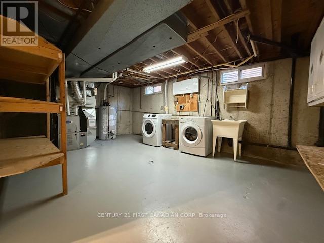 17 Vincent Crescent S, London South (South Q), ON - Indoor Photo Showing Other Room