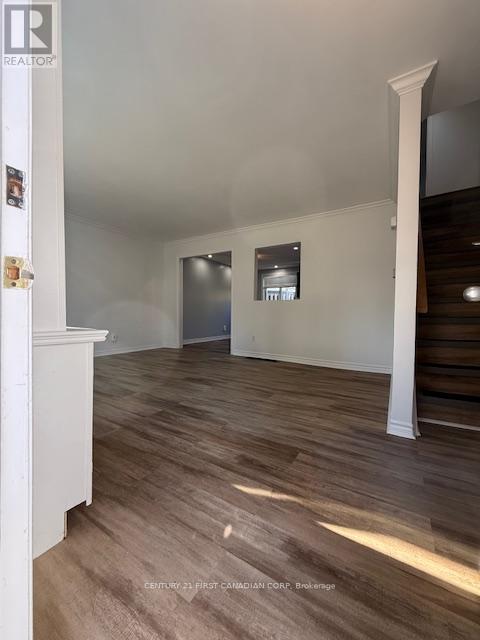 17 Vincent Crescent S, London South (South Q), ON - Indoor Photo Showing Other Room