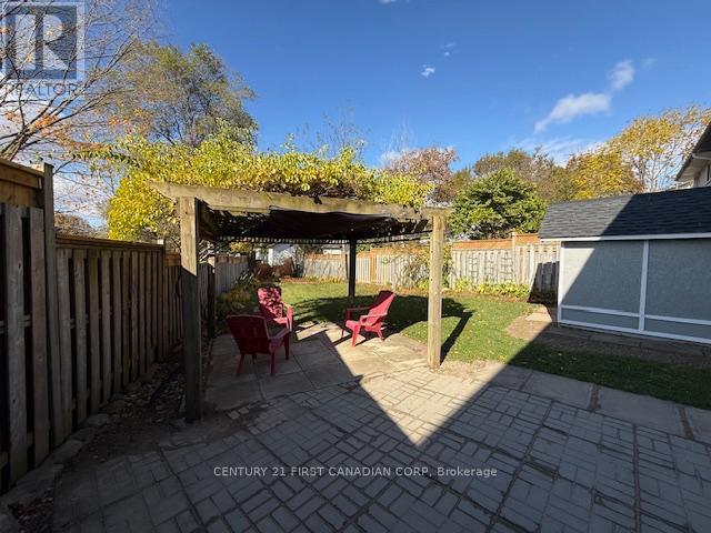 17 Vincent Crescent S, London South (South Q), ON - Outdoor With Deck Patio Veranda