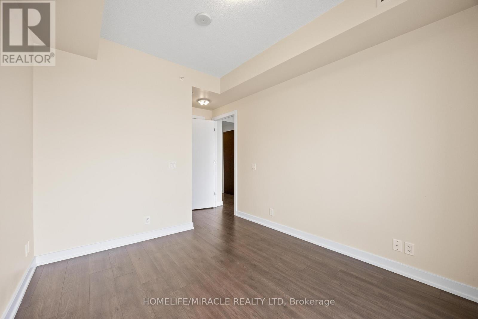 2004 - 2220 Lakeshore Boulevard W, Toronto, ON - Indoor Photo Showing Other Room