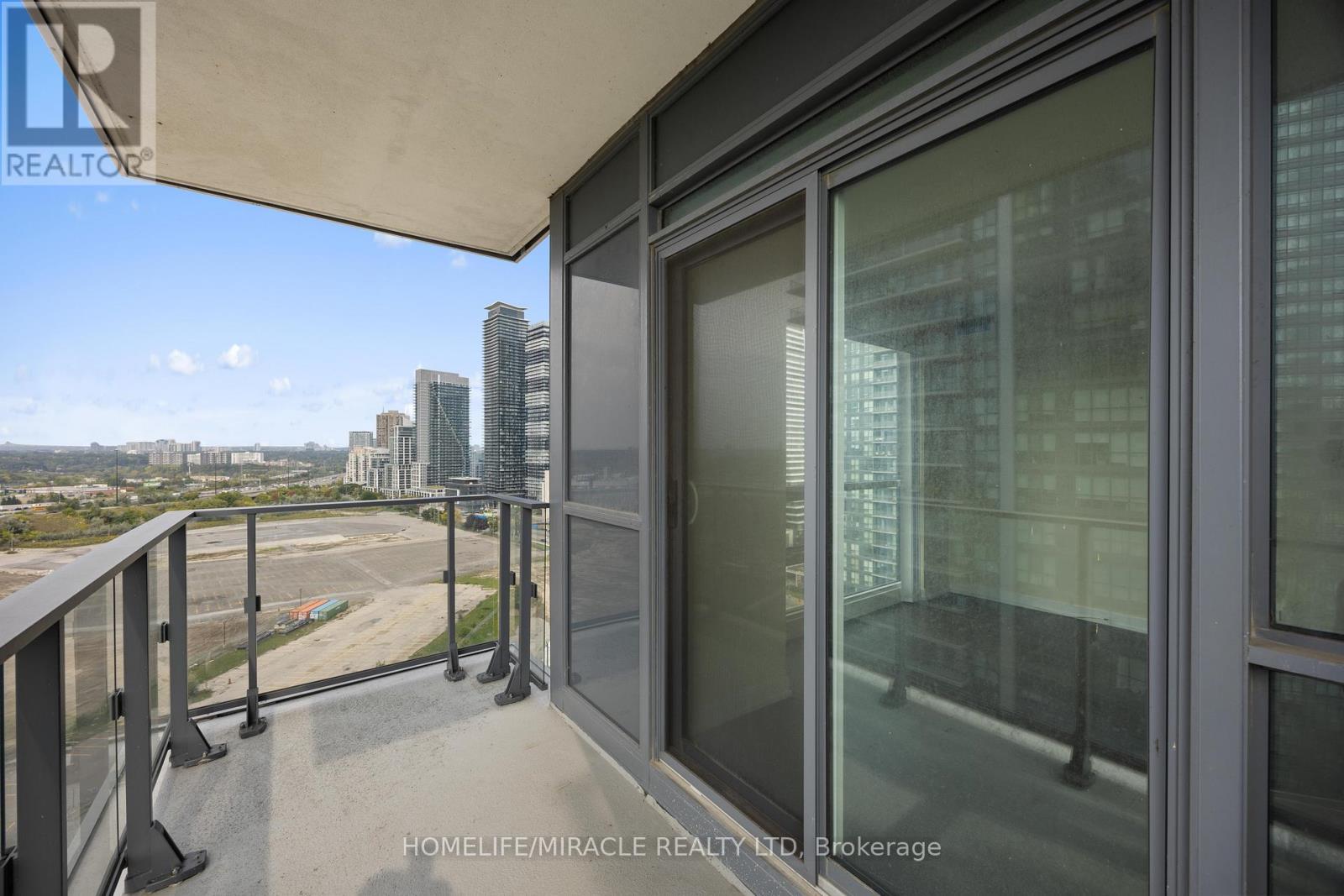 2004 - 2220 Lakeshore Boulevard W, Toronto, ON - Outdoor With Balcony With Exterior