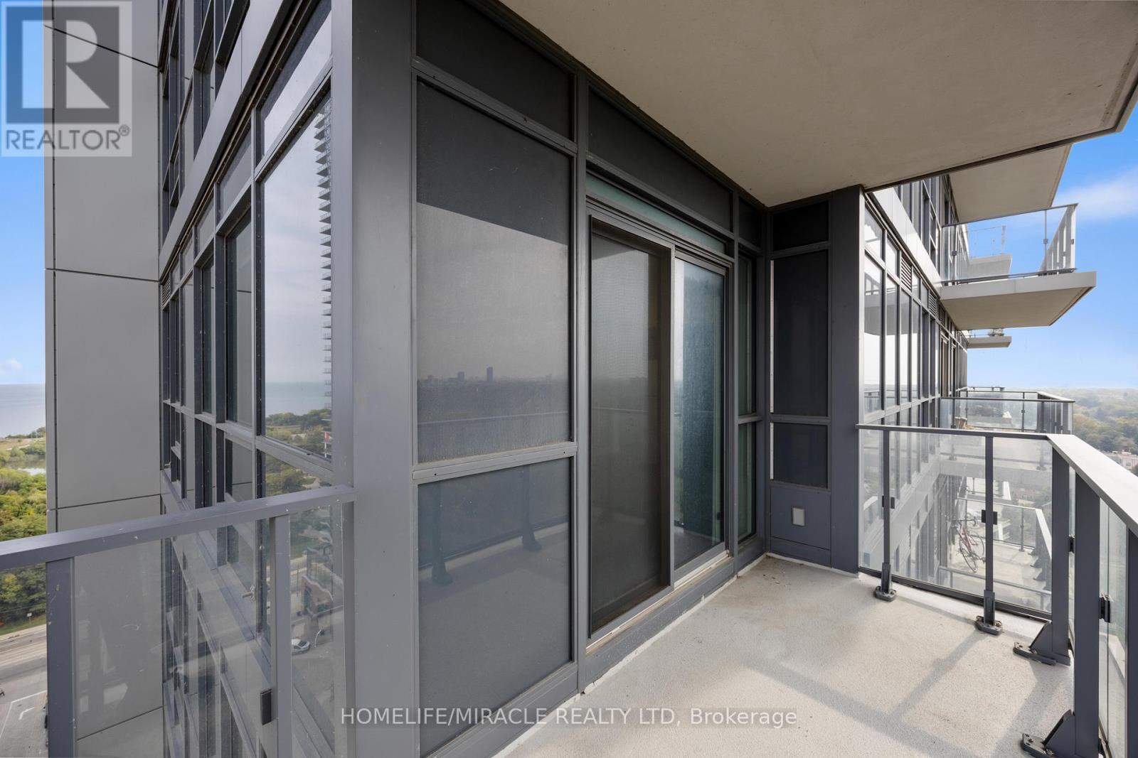 2004 - 2220 Lakeshore Boulevard W, Toronto, ON - Outdoor With Balcony With Exterior