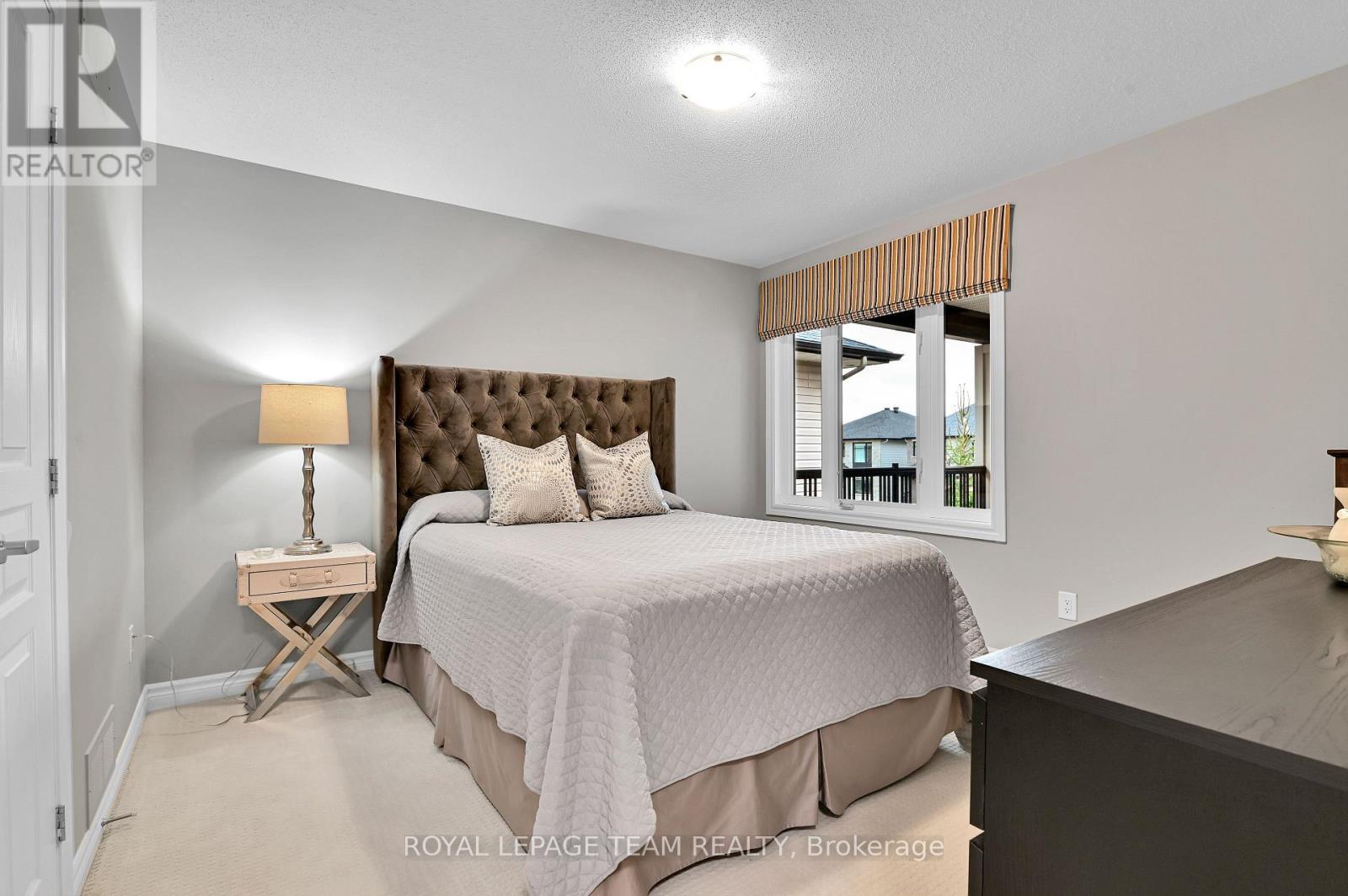 743 Brian Good Avenue, Ottawa, ON - Indoor Photo Showing Bedroom