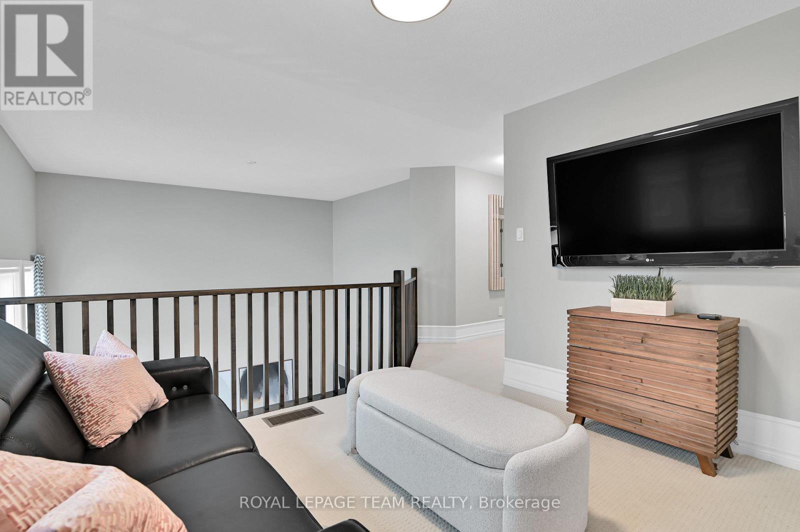 743 Brian Good Avenue, Ottawa, ON - Indoor