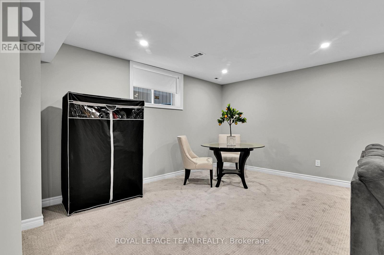 743 Brian Good Avenue, Ottawa, ON - Indoor