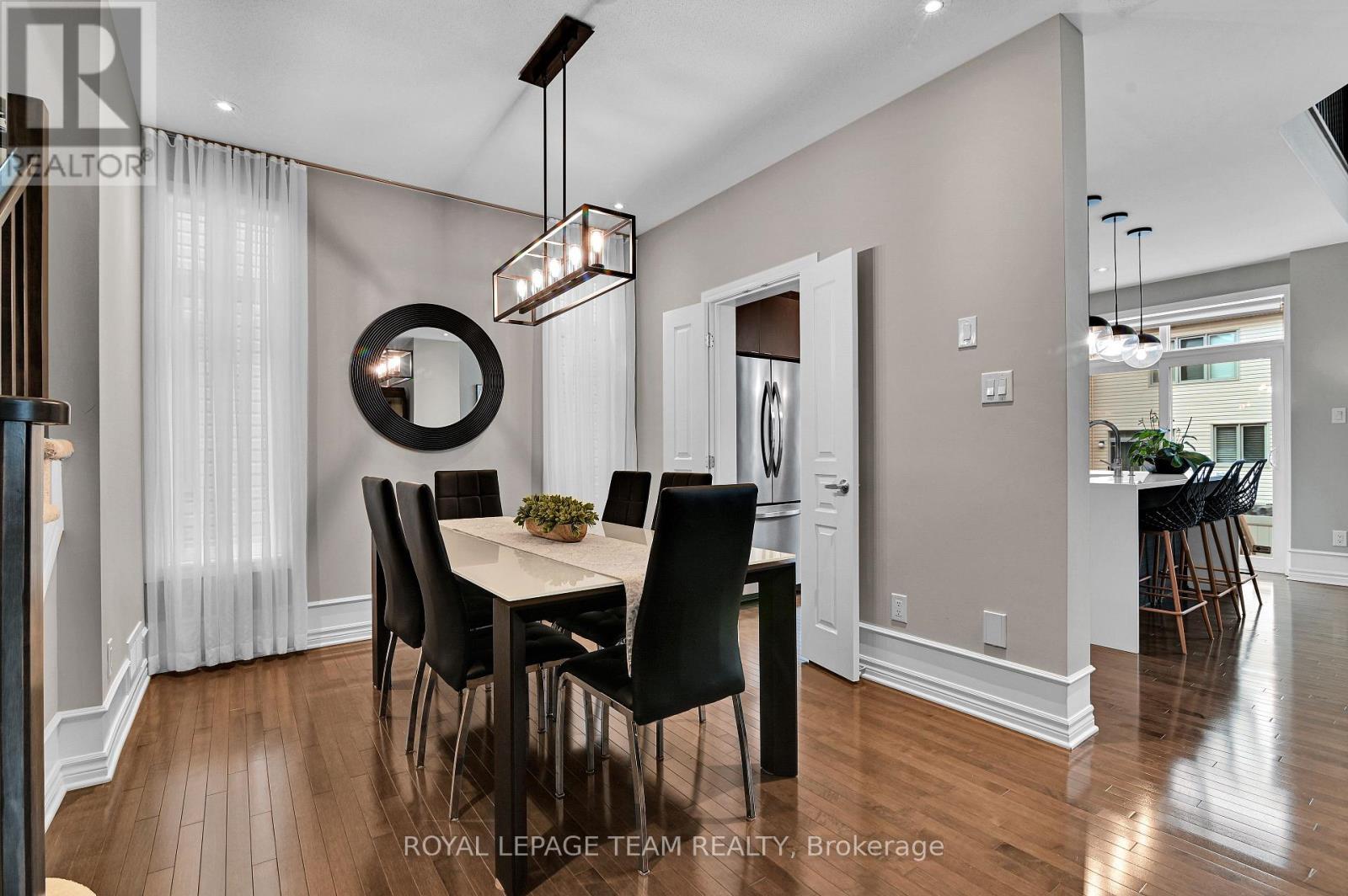 743 Brian Good Avenue, Ottawa, ON - Indoor Photo Showing Dining Room