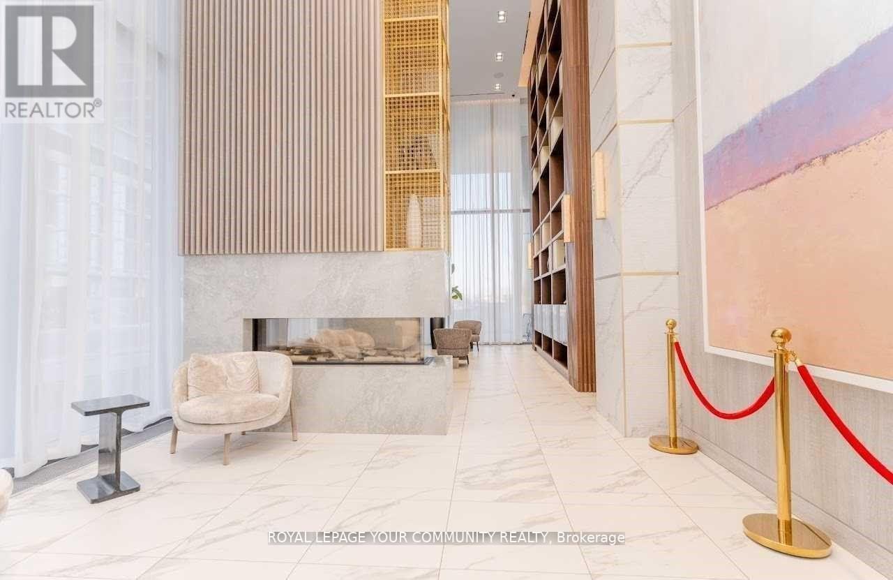 5311 - 950 Portage Parkway, Vaughan, ON - Indoor Photo Showing Other Room