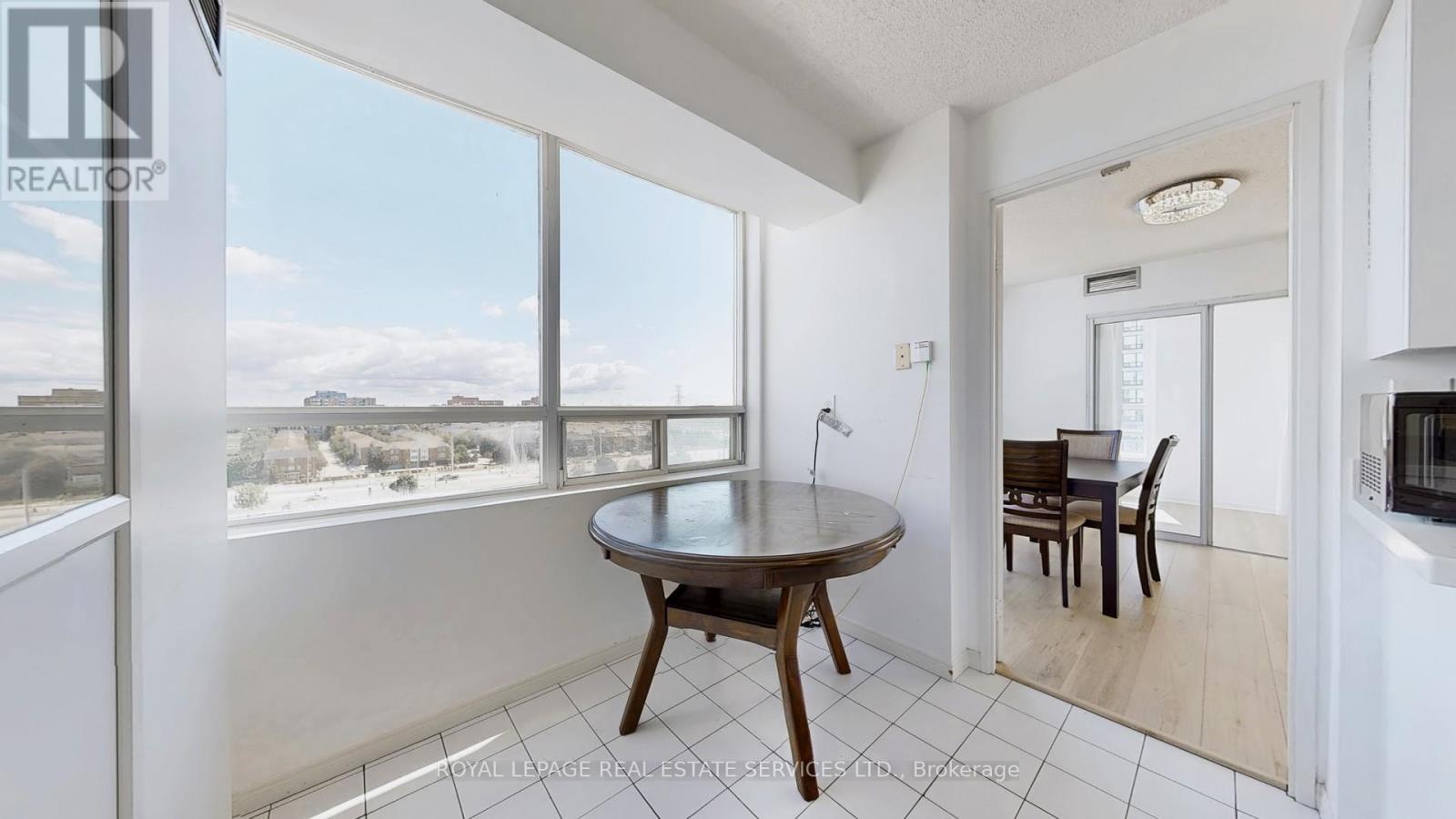 1111 - 50 Kingsbridge Garden, Mississauga, ON - Indoor