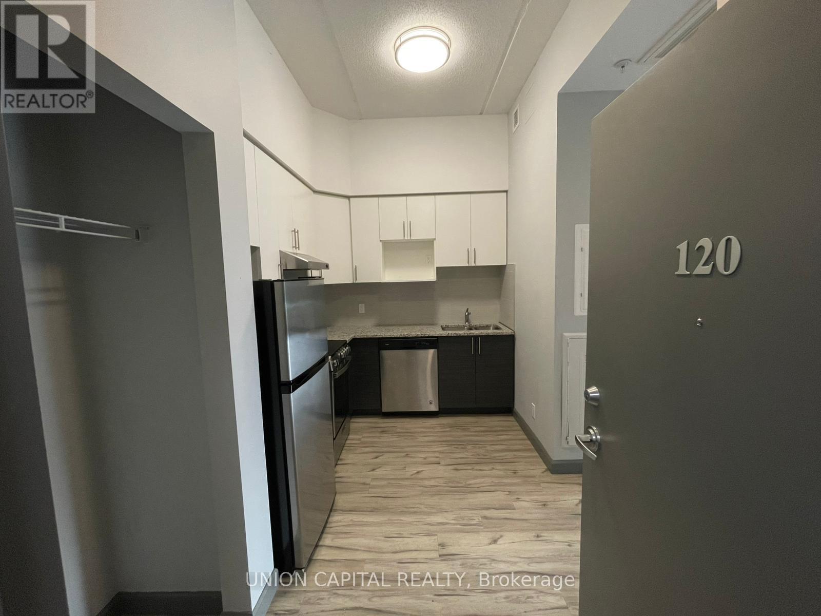 120 - 77 Leland Street, Hamilton, ON - Indoor