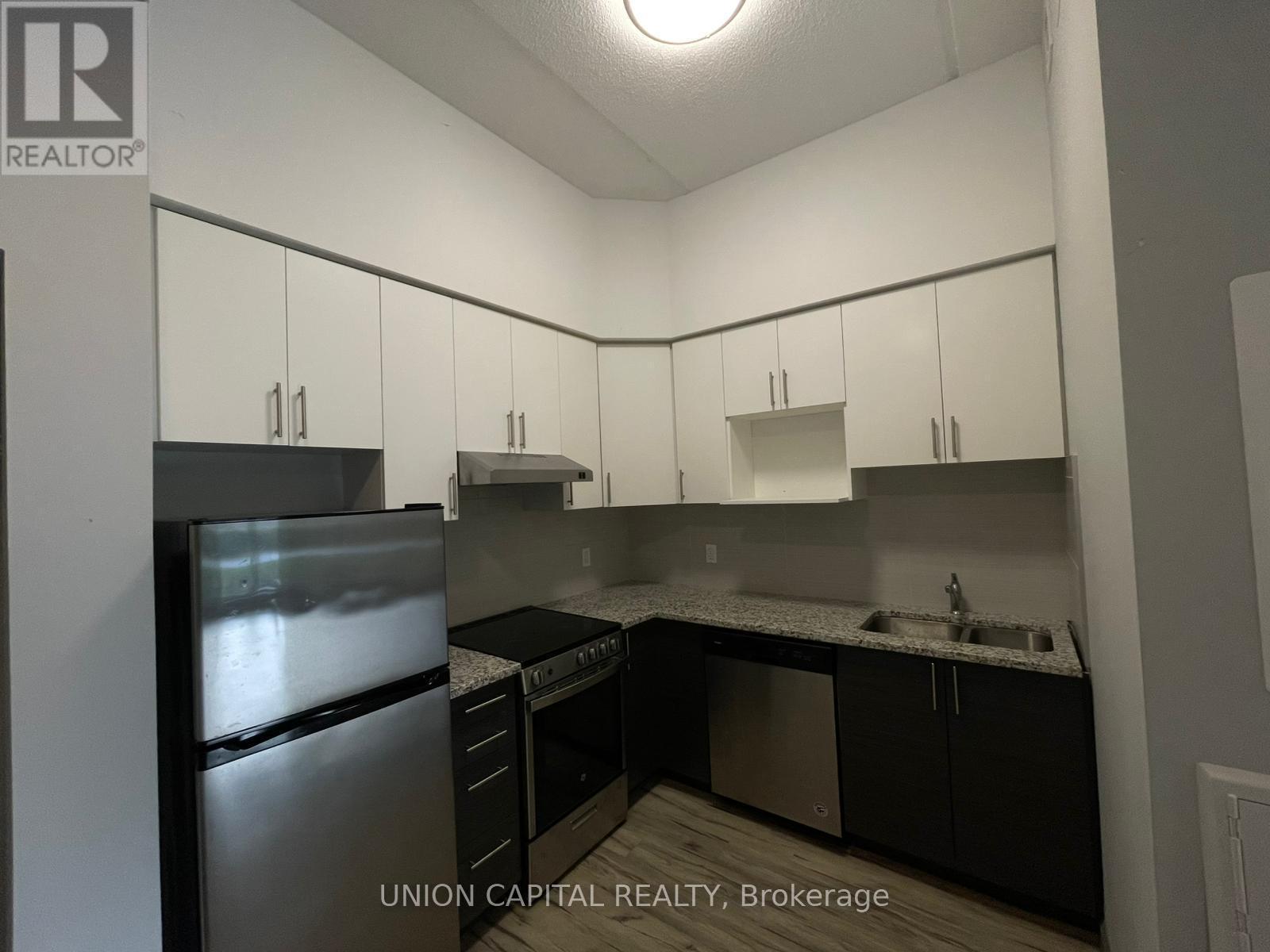 120 - 77 Leland Street, Hamilton, ON - Indoor Photo Showing Kitchen With Double Sink