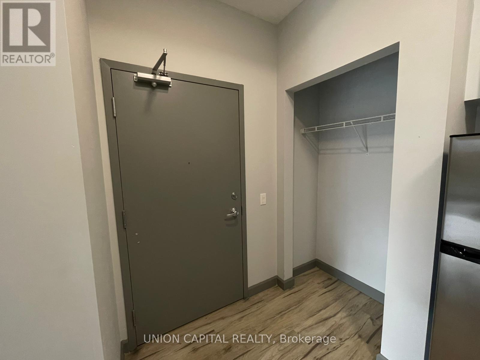 120 - 77 Leland Street, Hamilton, ON - Indoor Photo Showing Other Room