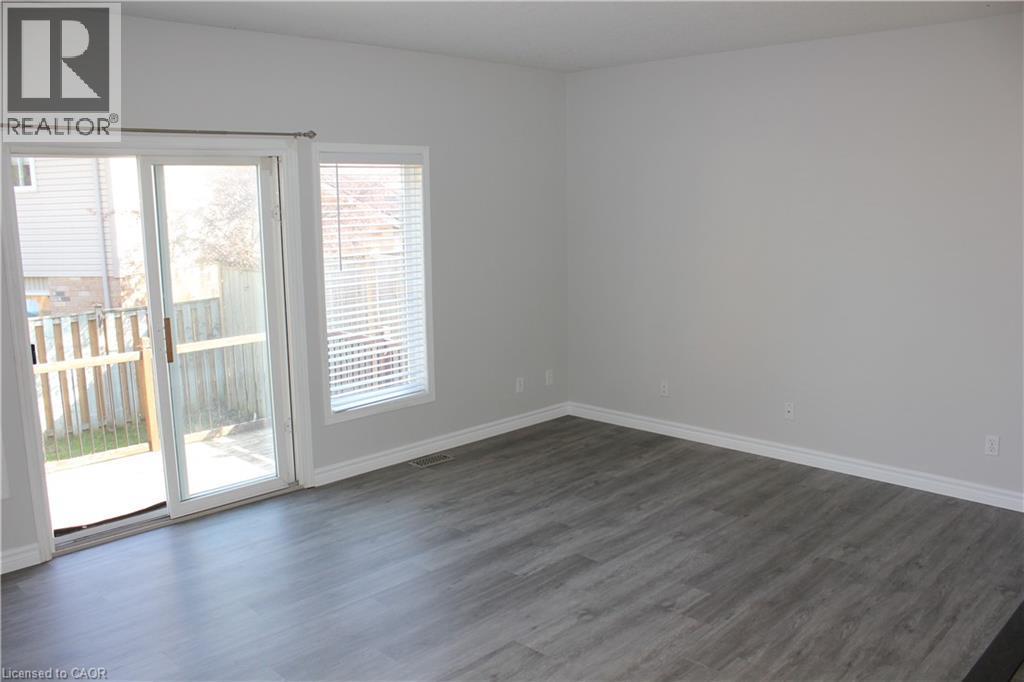 590 Little Dover Crescent, Waterloo, ON - Indoor Photo Showing Other Room