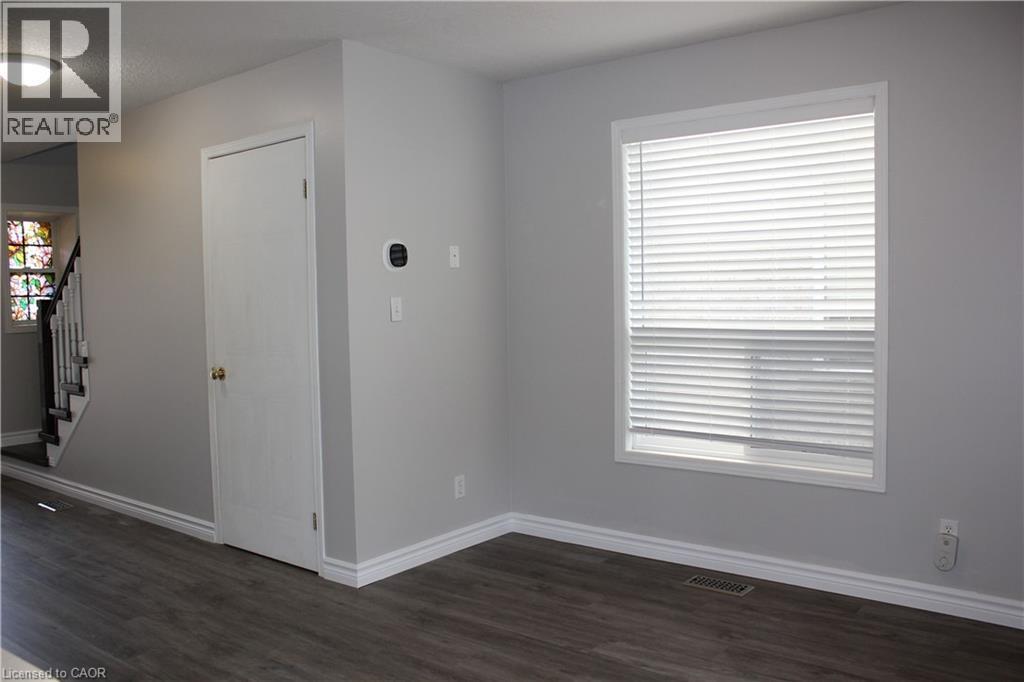 590 Little Dover Crescent, Waterloo, ON - Indoor Photo Showing Other Room