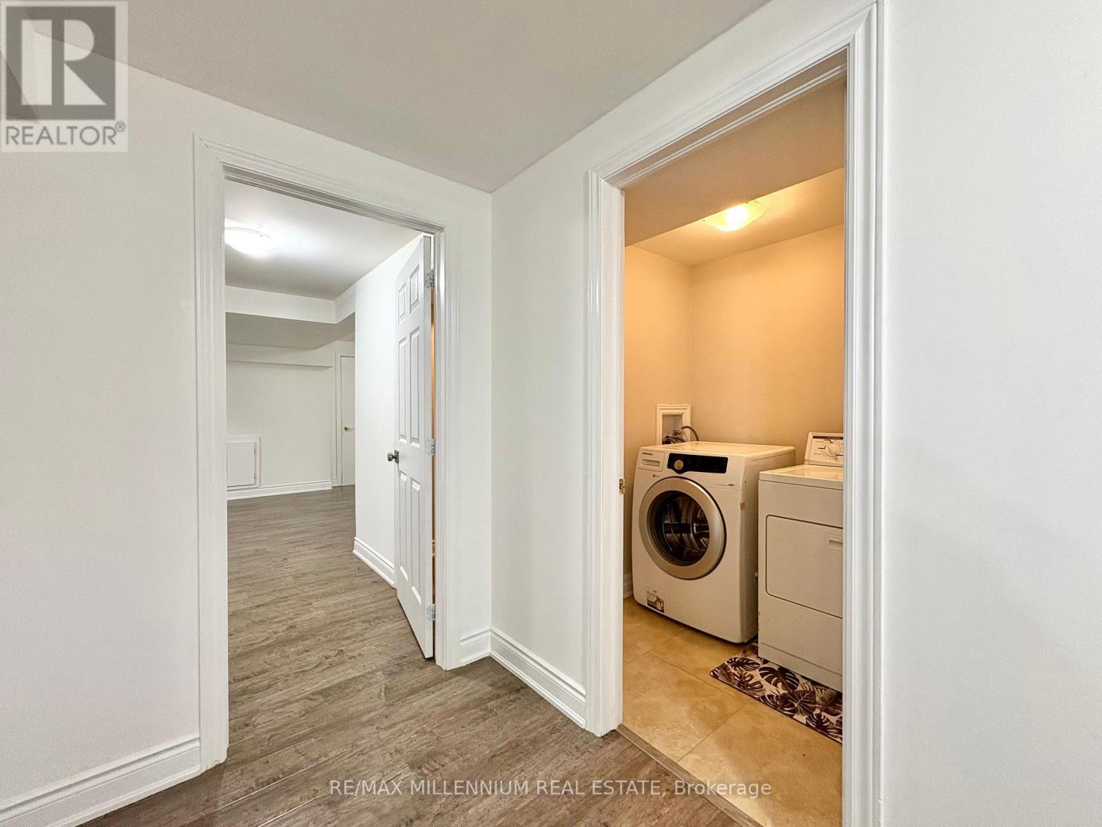 Walk Out Unit - 41 Stoneylake (Lower) Avenue, Brampton, ON