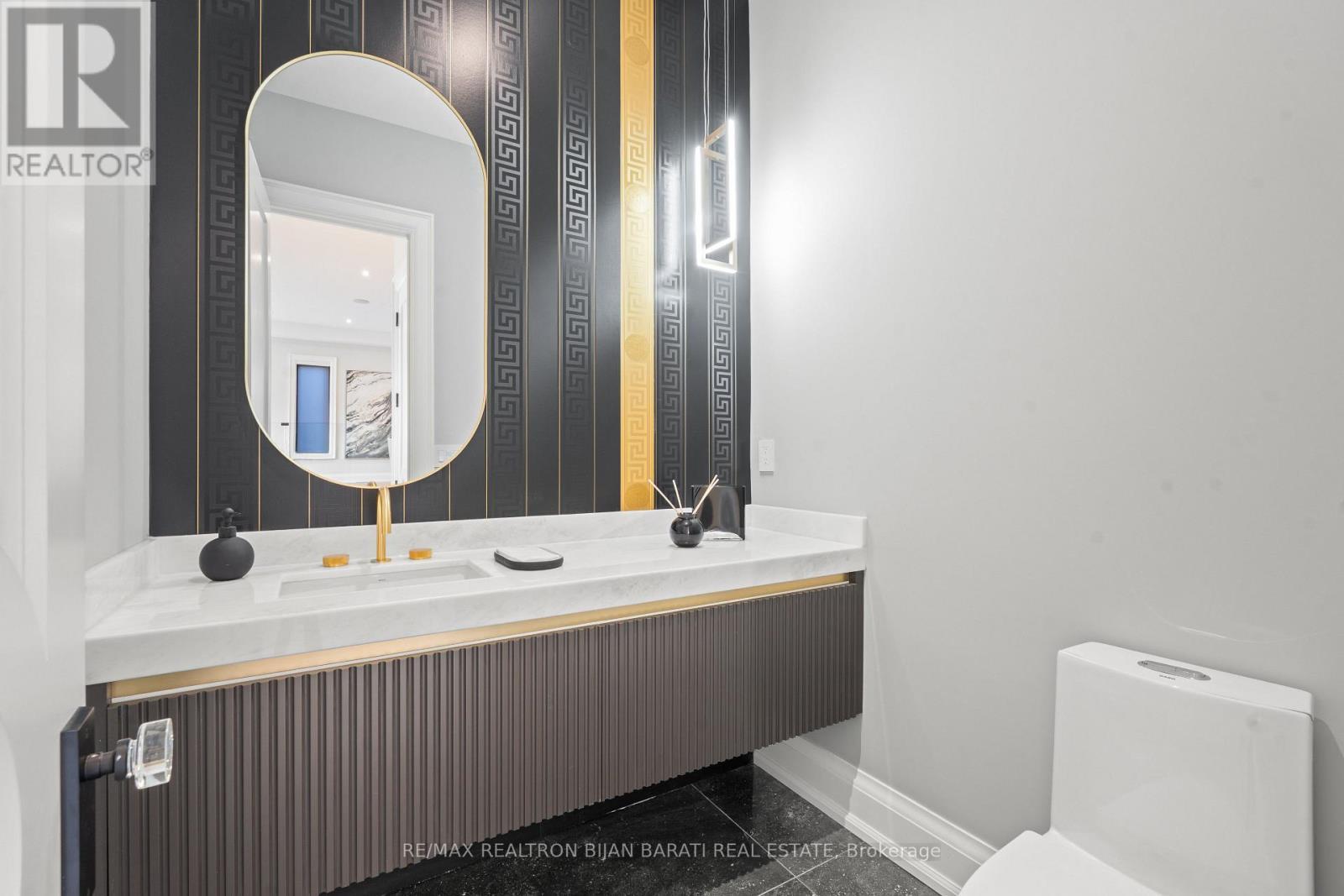 422 Hounslow Avenue, Toronto, ON - Indoor Photo Showing Bathroom