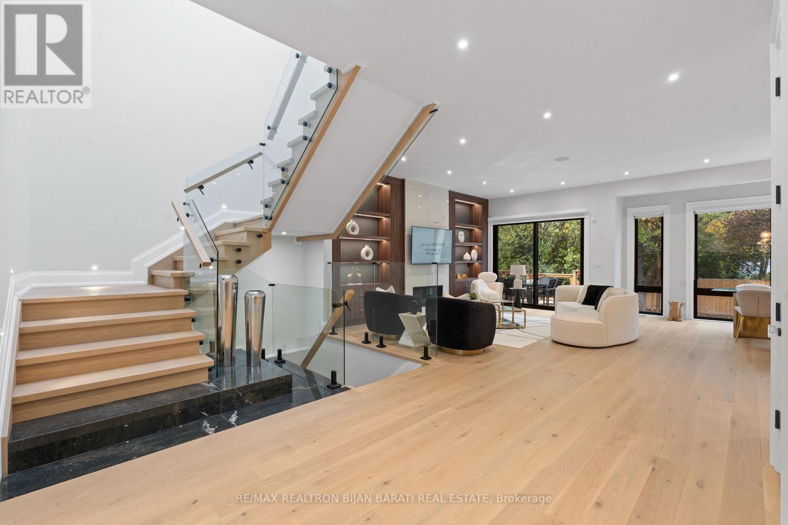 422 Hounslow Avenue, Toronto, ON - Indoor Photo Showing Other Room