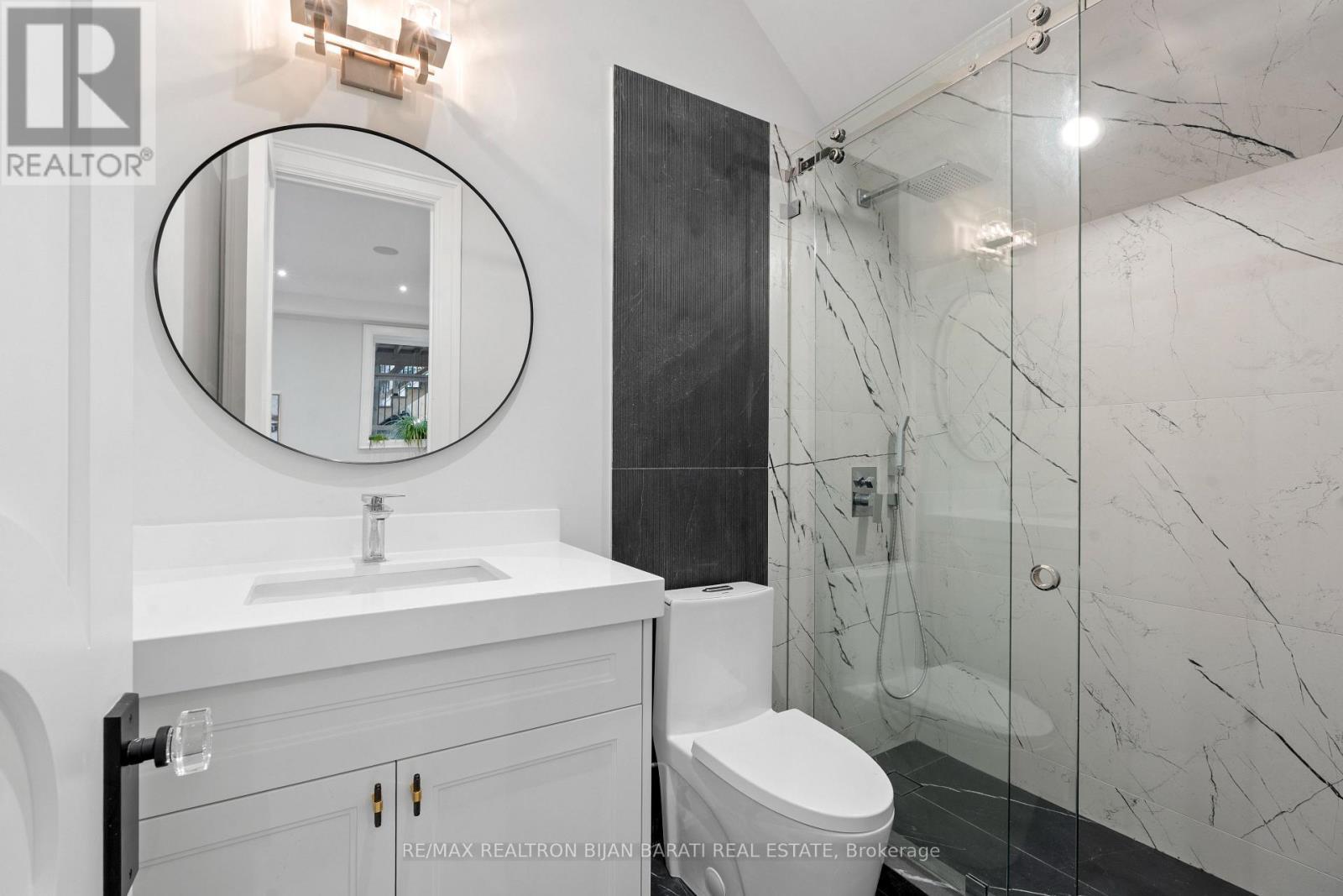 422 Hounslow Avenue, Toronto, ON - Indoor Photo Showing Bathroom