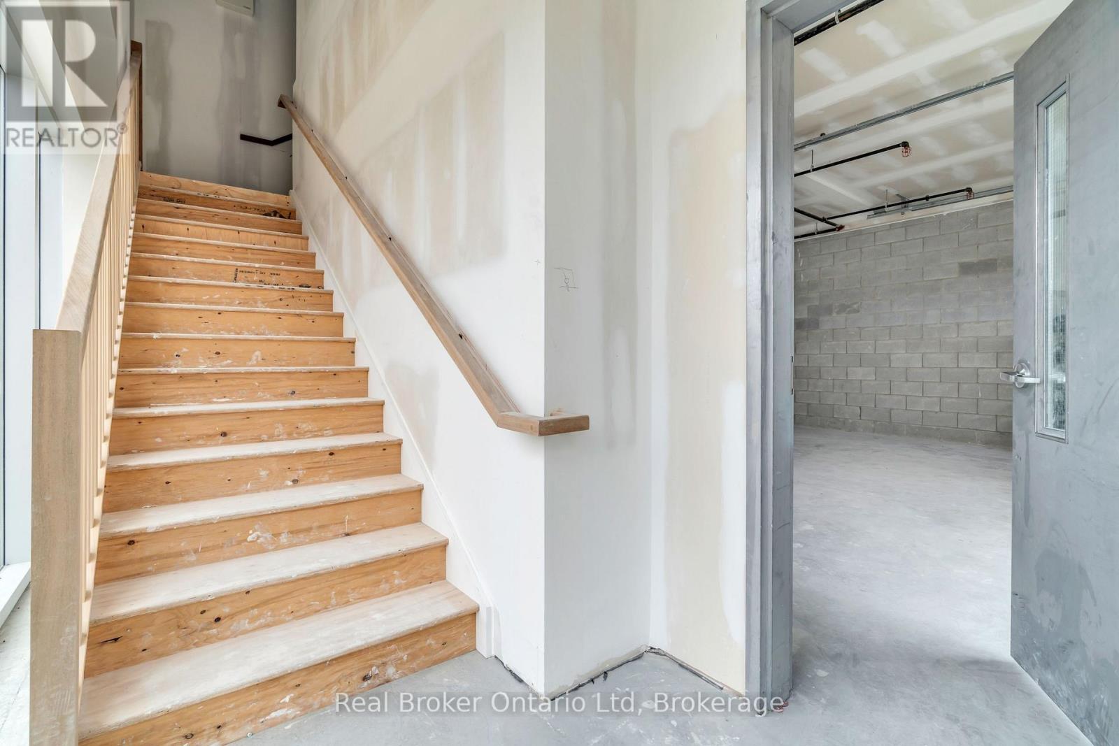 1 - 595 Hanlon Creek Boulevard, Guelph (Kortright Hills), ON