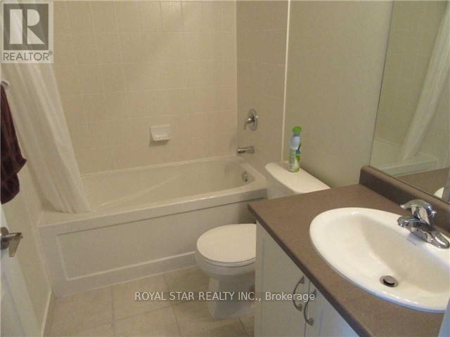 1807 - 339 Rathburn Road W, Mississauga, ON - Indoor Photo Showing Bathroom