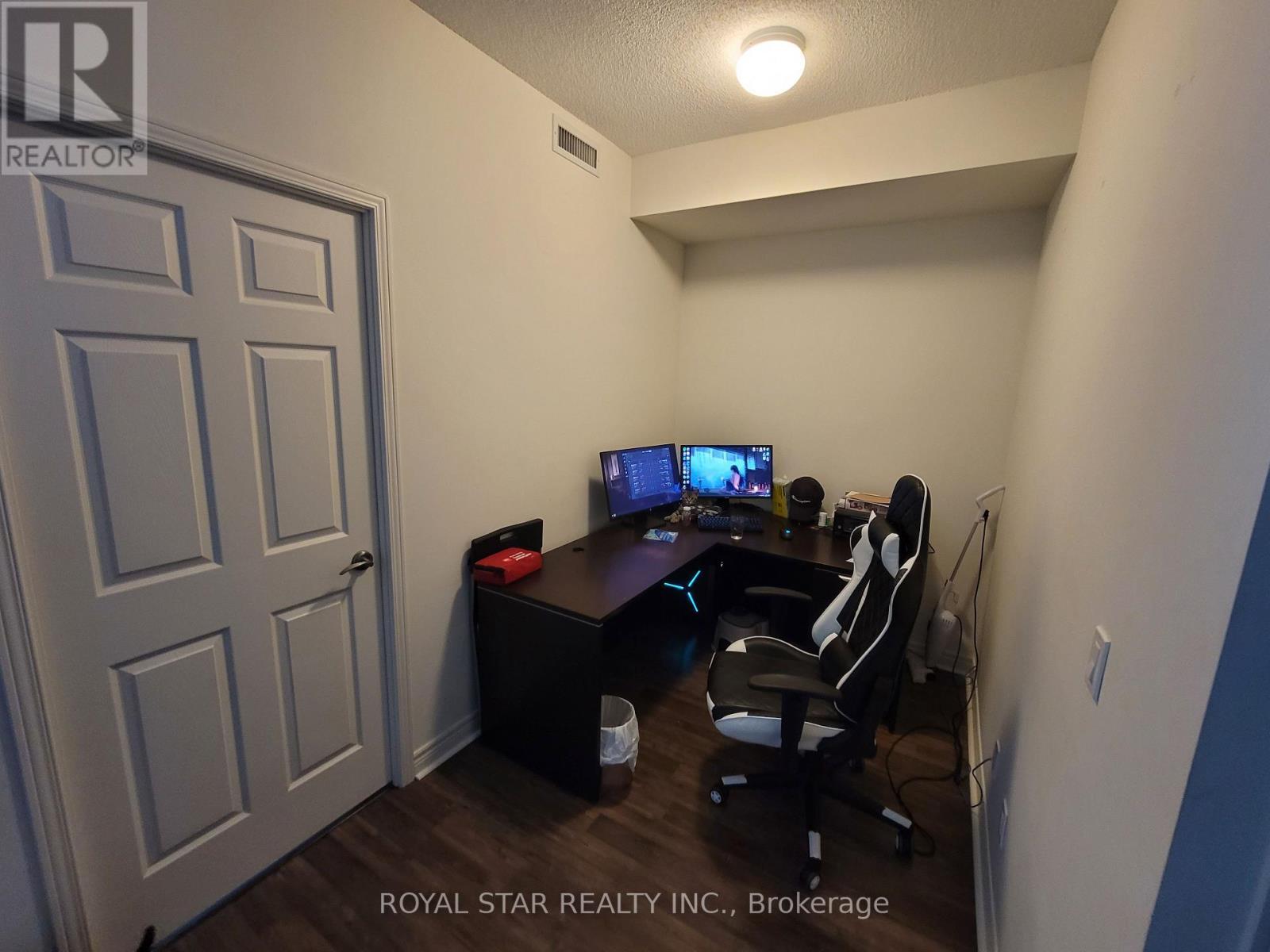 1807 - 339 Rathburn Road W, Mississauga, ON - Indoor Photo Showing Other Room