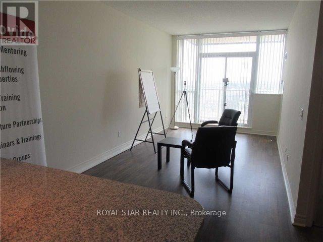 1807 - 339 Rathburn Road W, Mississauga, ON - Indoor Photo Showing Other Room