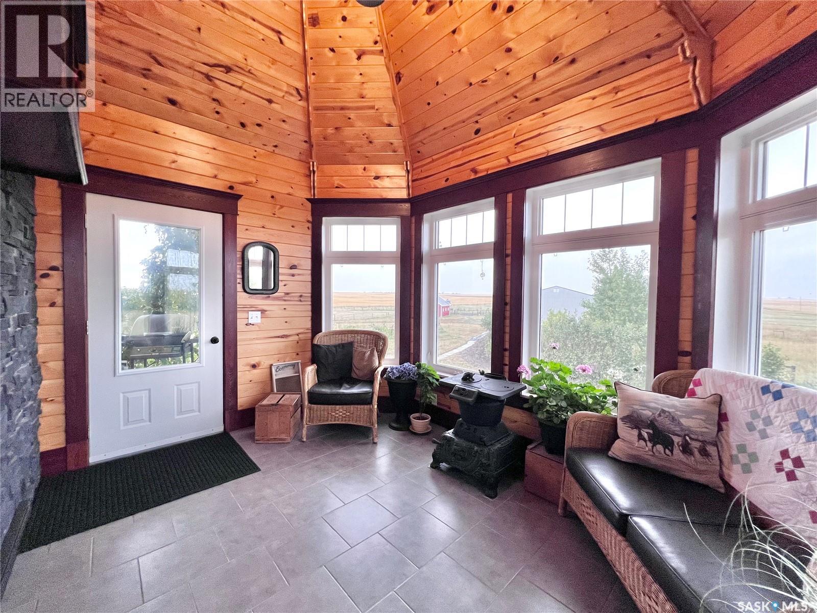 Highway 15 Outlook Acreage, Rudy Rm No. 284, SK - Indoor