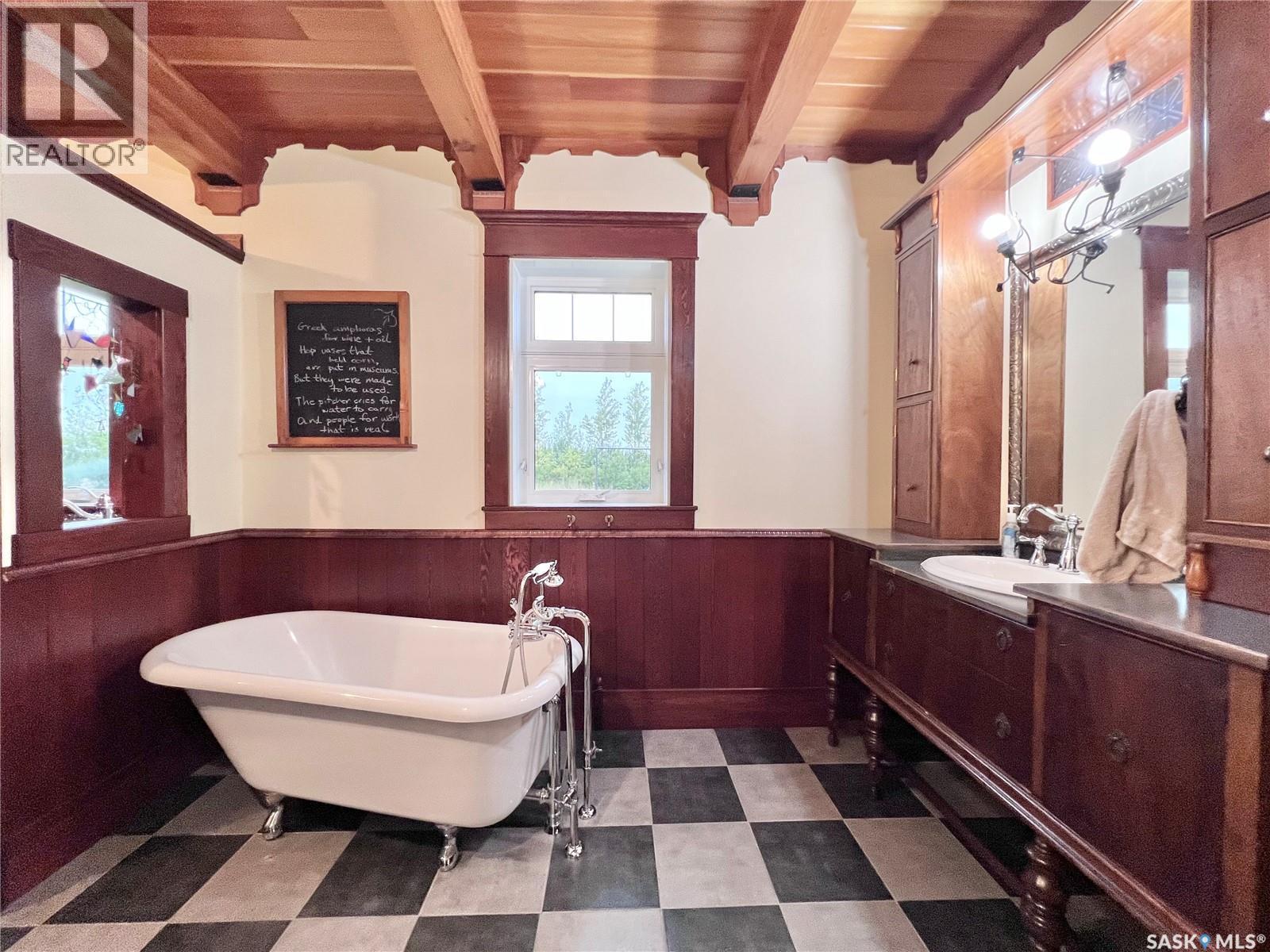 Highway 15 Outlook Acreage, Rudy Rm No. 284, SK - Indoor Photo Showing Bathroom