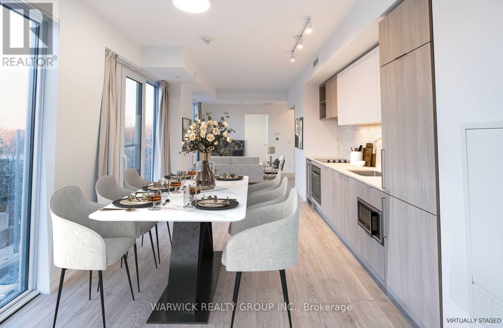 532 - 2020 Bathurst Street, Toronto, ON - Indoor