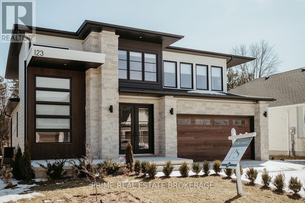 Lot 38 Fallingbrook Crescent, London South (South V), ON - Outdoor