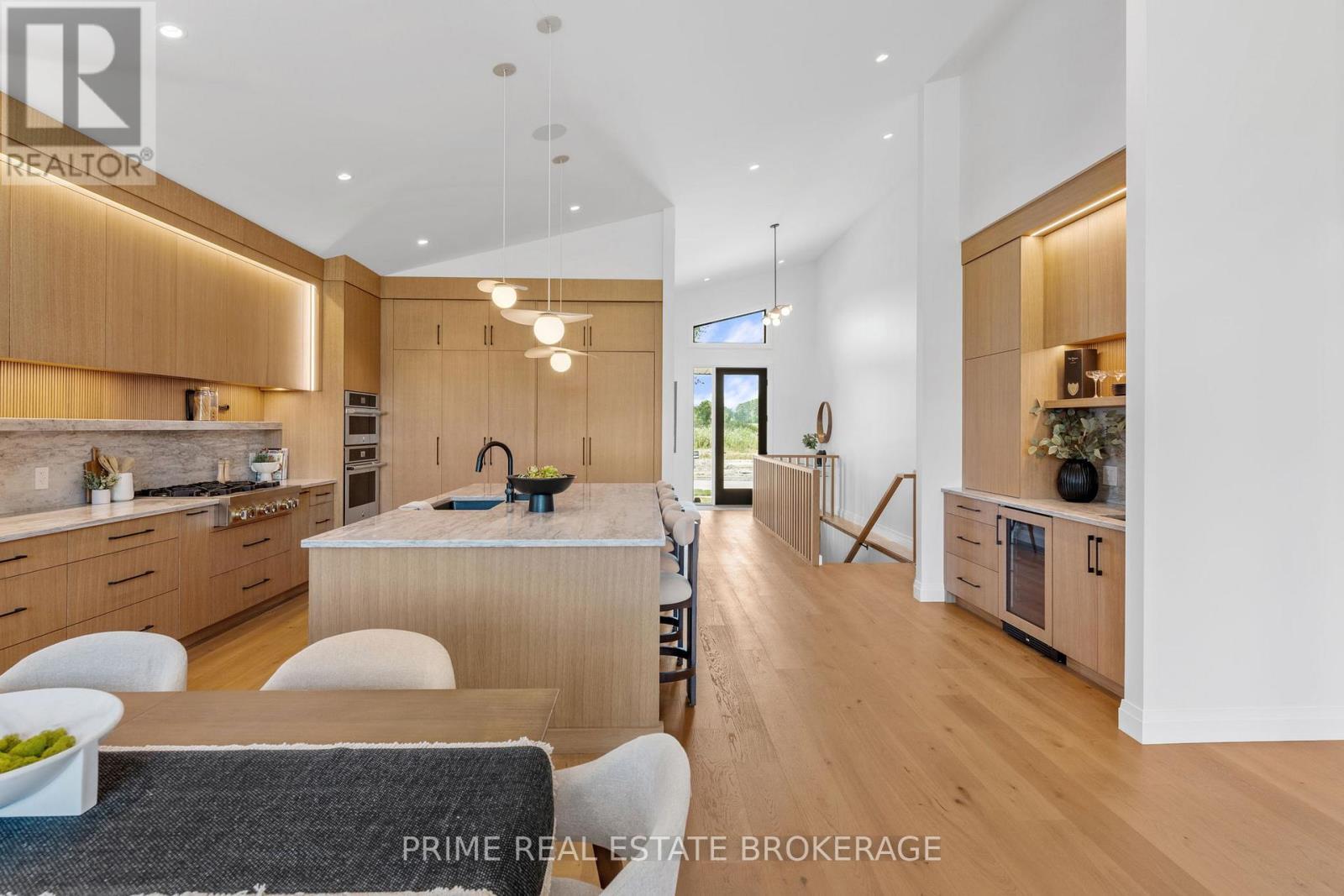 Lot 38 Fallingbrook Crescent, London South (South V), ON - Indoor Photo Showing Kitchen With Upgraded Kitchen