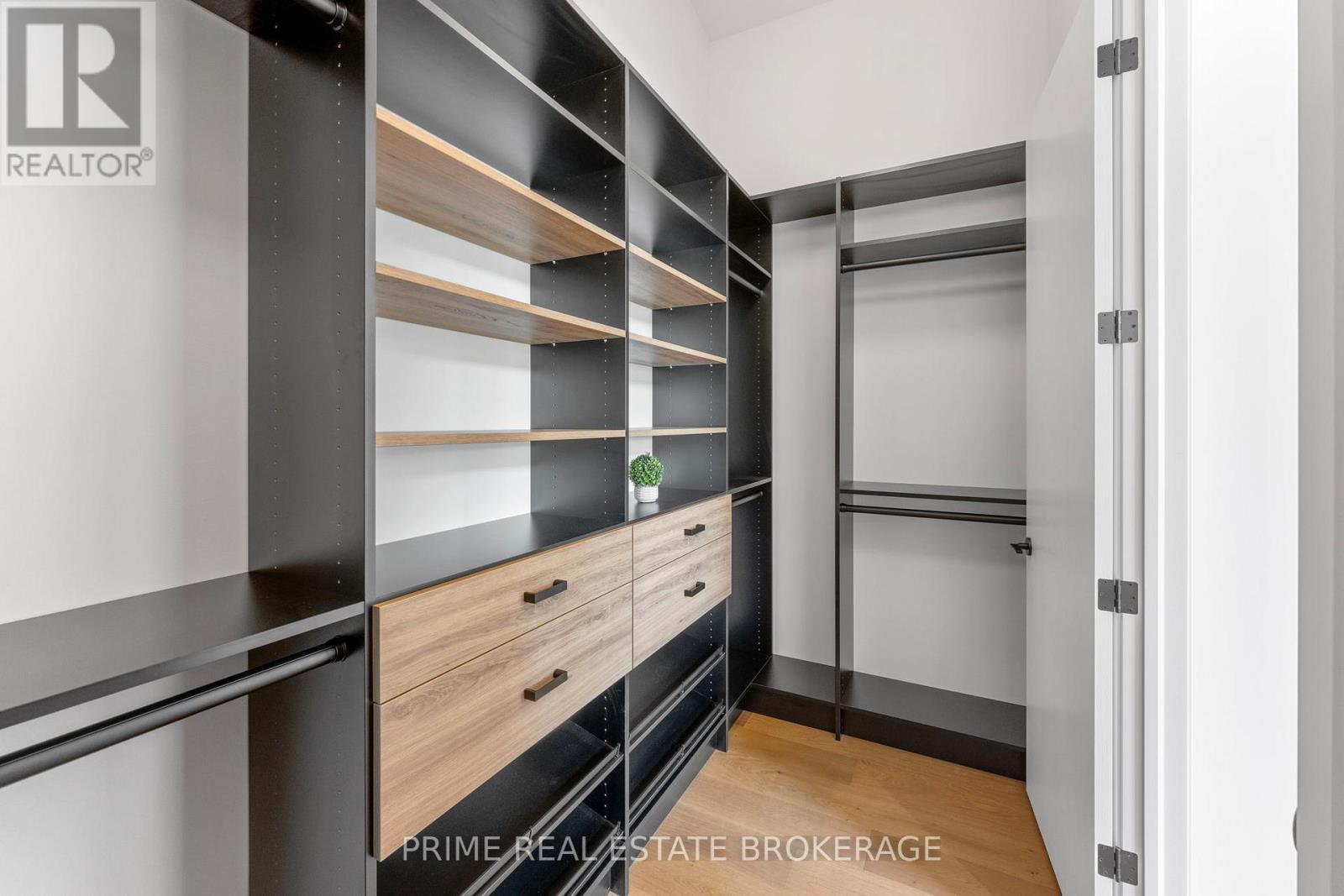 Lot 38 Fallingbrook Crescent, London South (South V), ON - Indoor