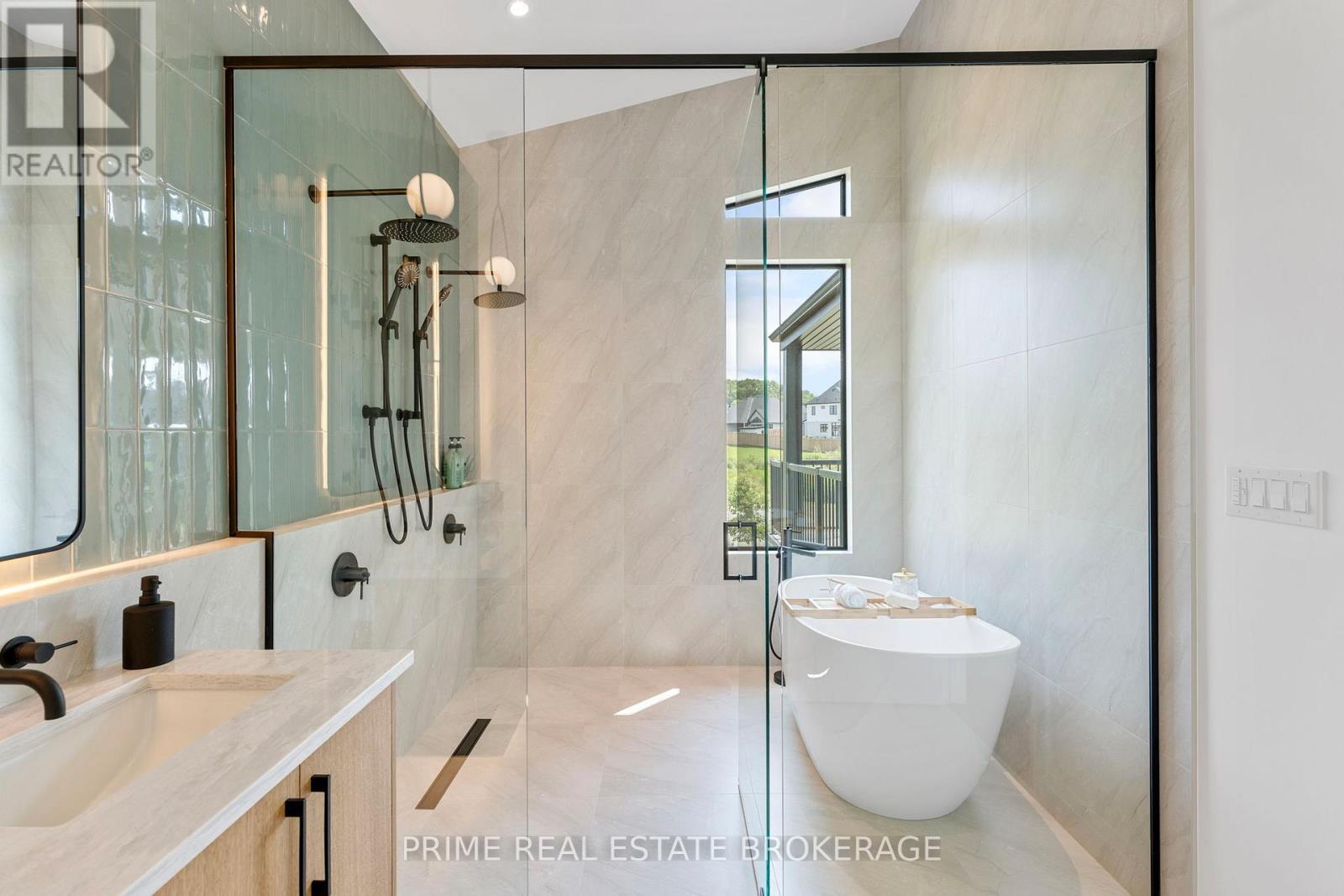 Lot 38 Fallingbrook Crescent, London South (South V), ON - Indoor Photo Showing Bathroom