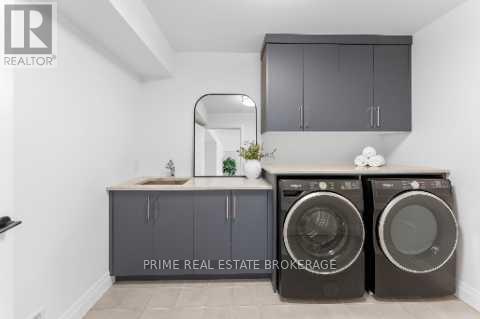 Lot 68 Fallingbrook Crescent, London South (South V), ON - Indoor Photo Showing Laundry Room