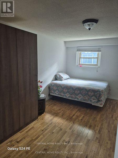 168 Brammar (Basement) Street, Newmarket, ON - Indoor Photo Showing Bedroom