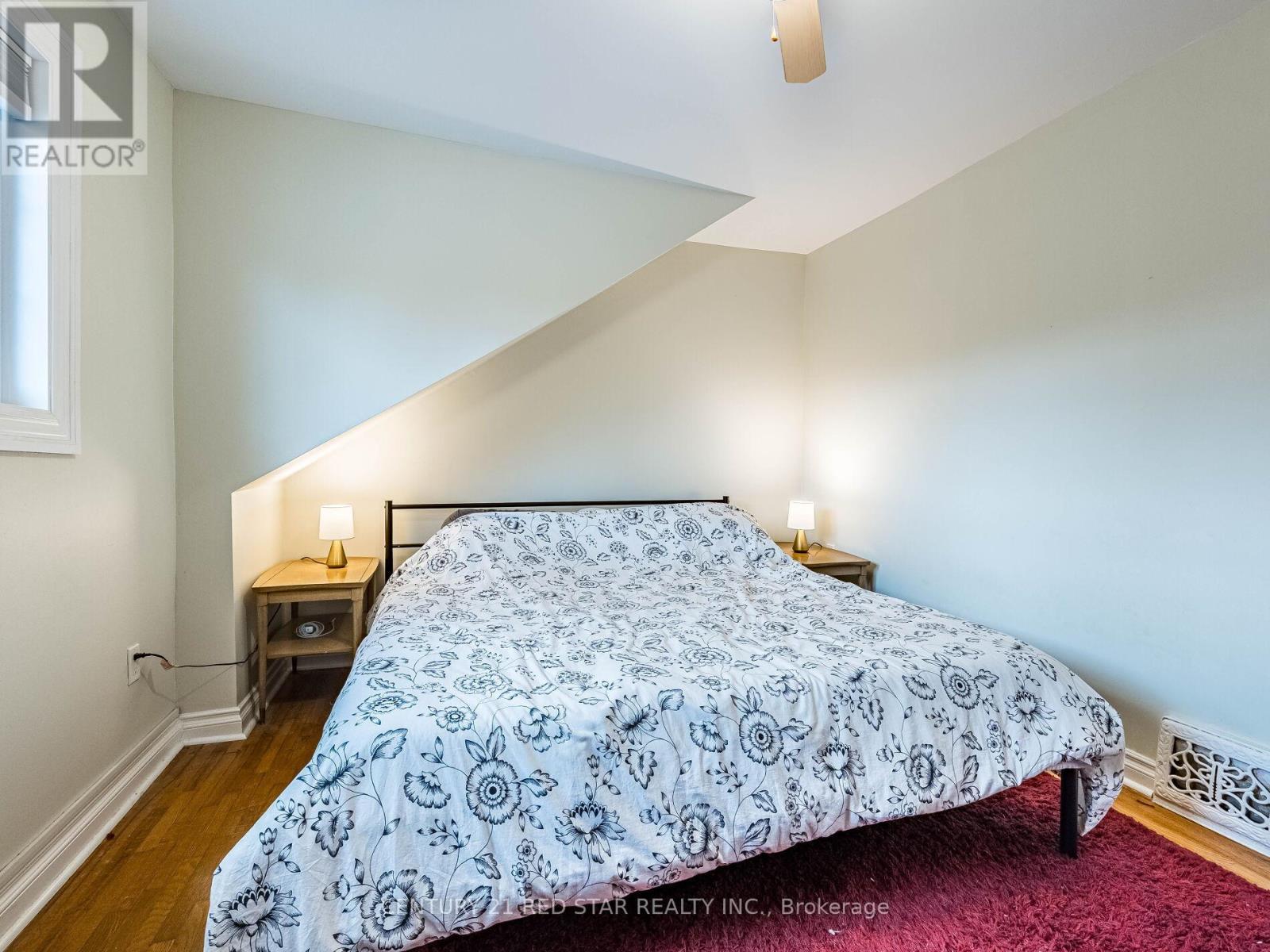 458 Dundurn Street S, Hamilton, ON - Indoor Photo Showing Bedroom