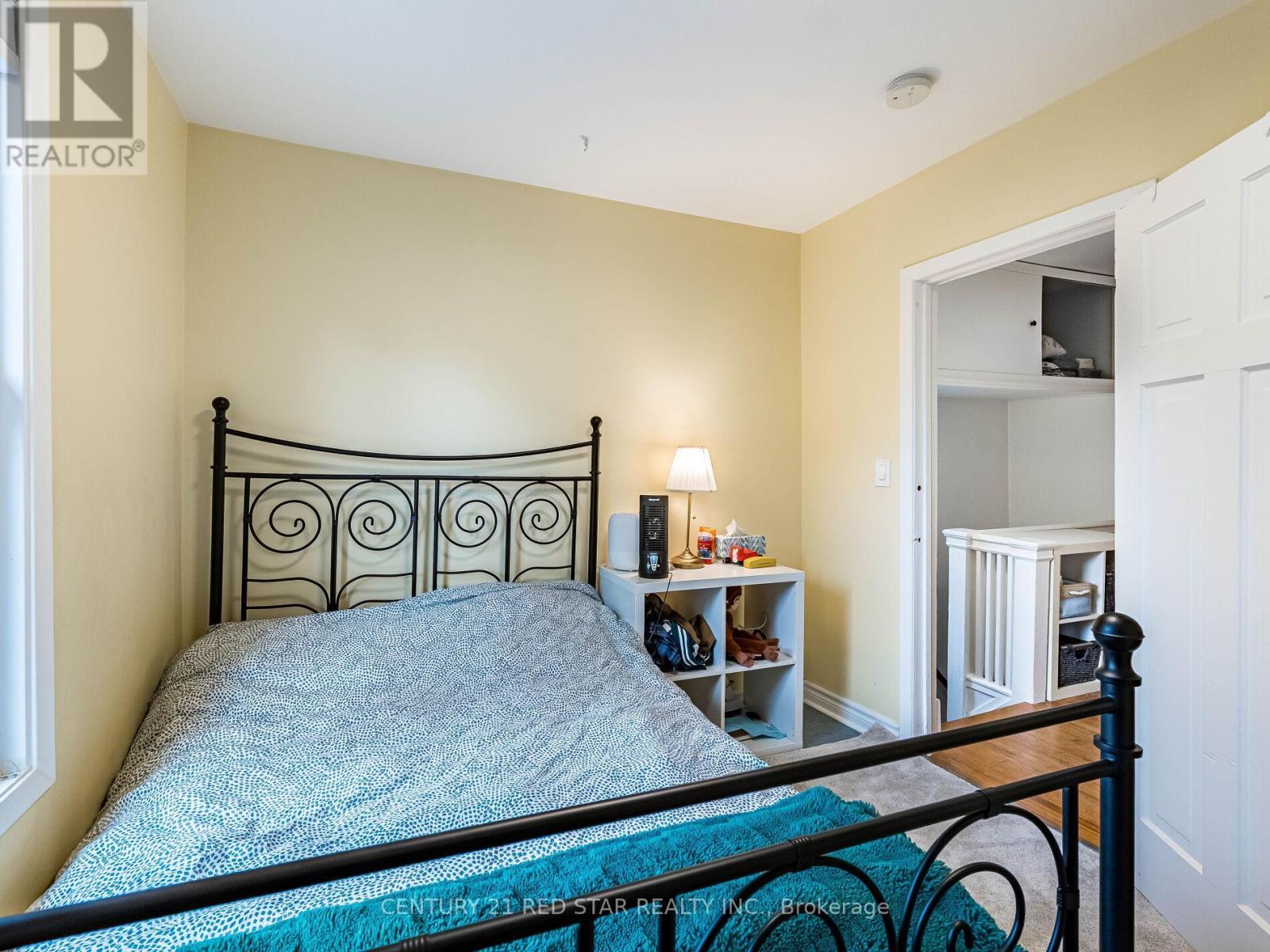 458 Dundurn Street S, Hamilton, ON - Indoor Photo Showing Bedroom