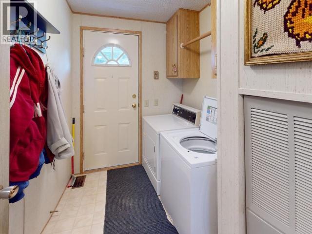 32-6271 Mcandrew Ave, Powell River, BC - Indoor Photo Showing Laundry Room