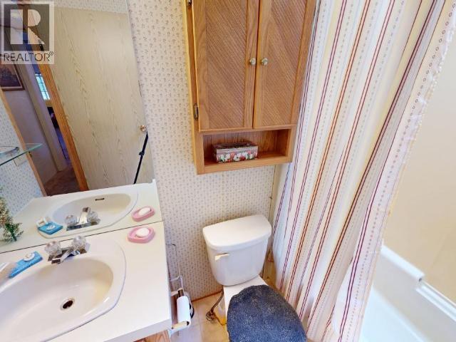 32-6271 Mcandrew Ave, Powell River, BC - Indoor Photo Showing Bathroom