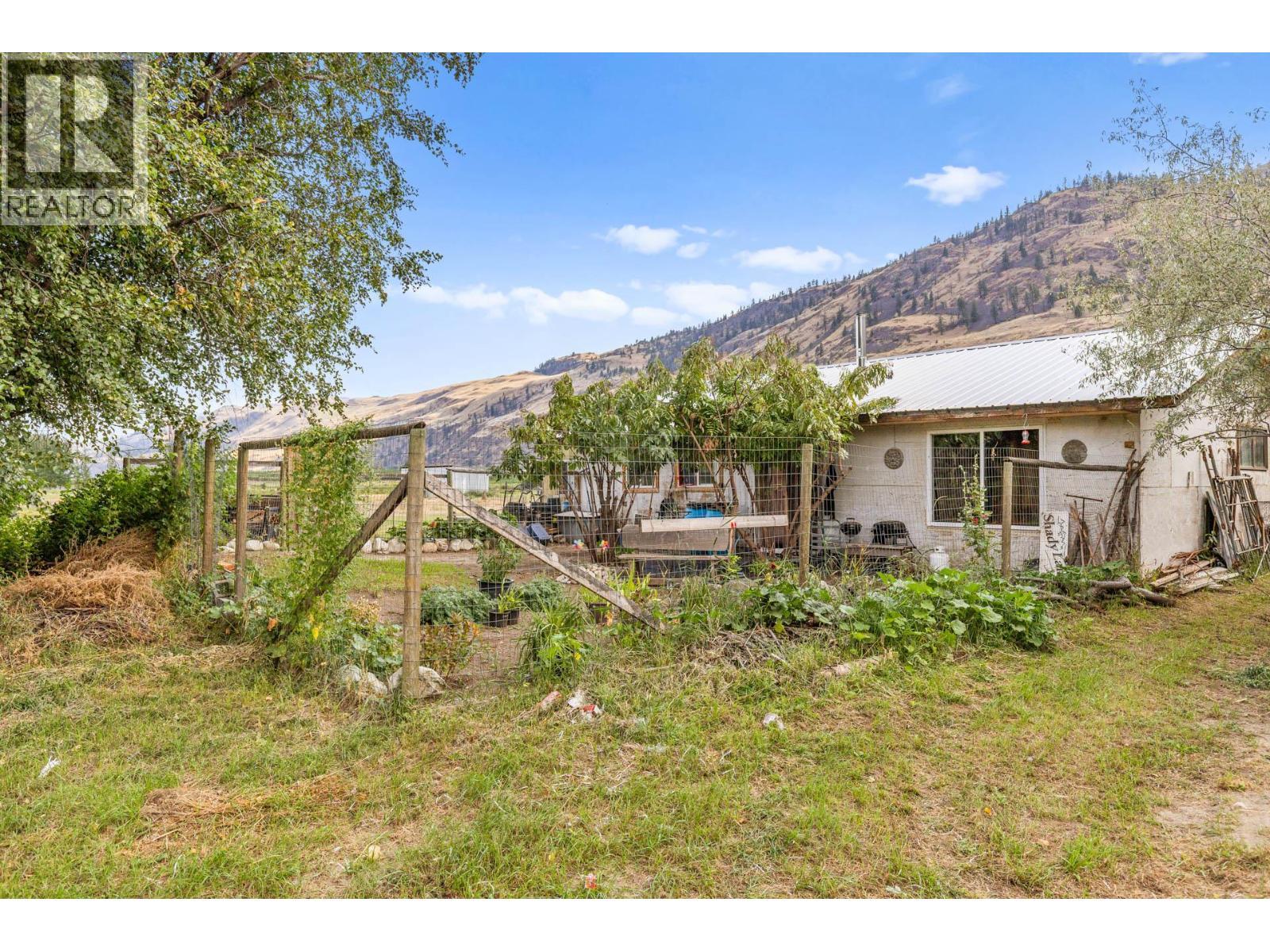 294 Road 18 Road, Oliver, BC - Outdoor