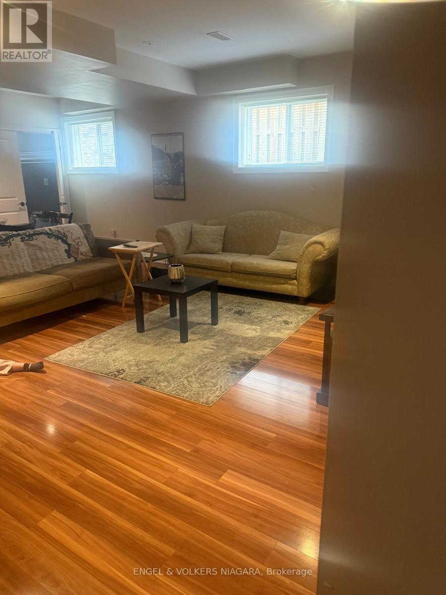 9285 Eagle Ridge Drive N, Niagara Falls (Forestview), ON - Indoor