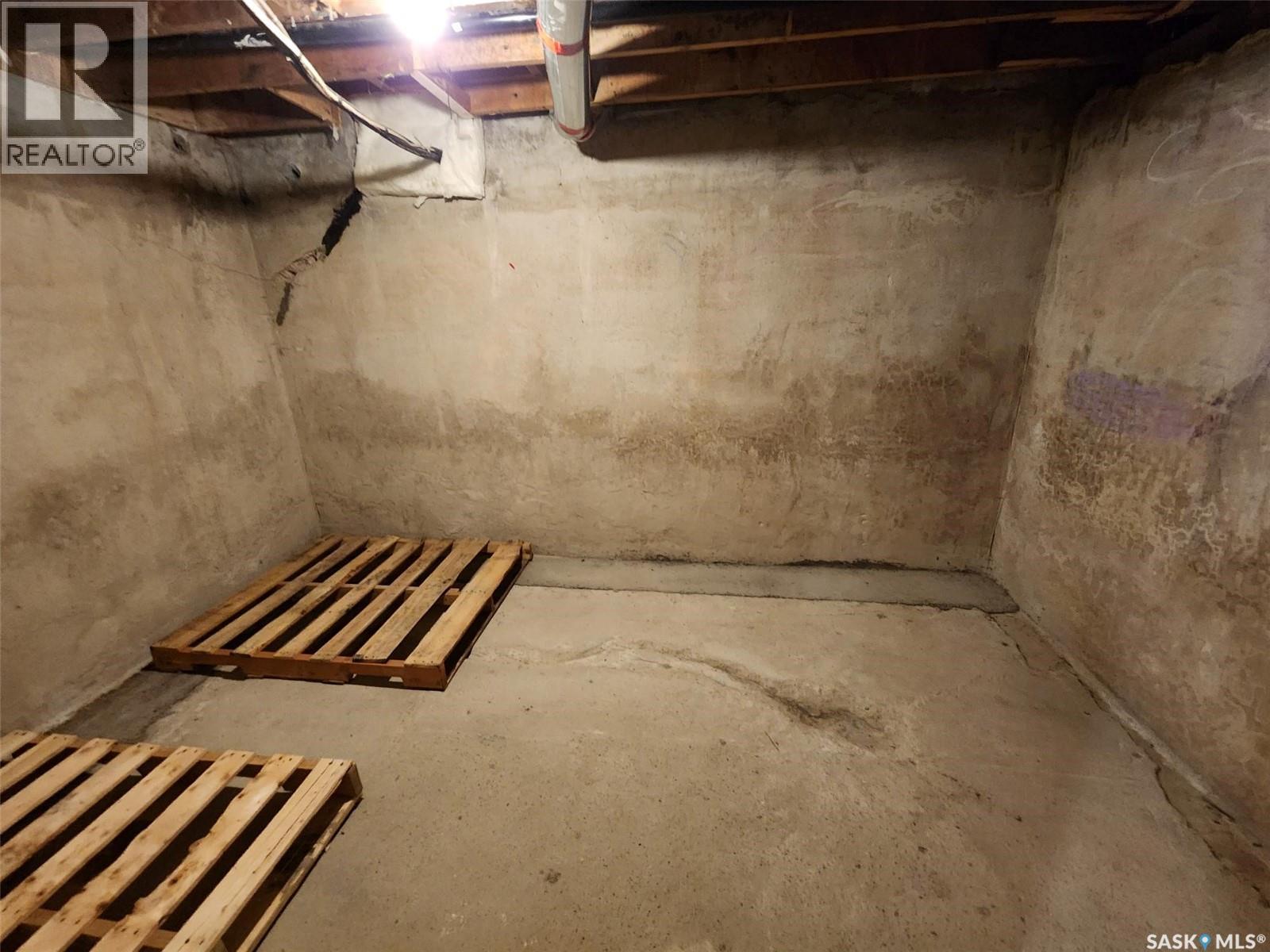 805 Pacific Street, Grenfell, SK - Indoor Photo Showing Basement